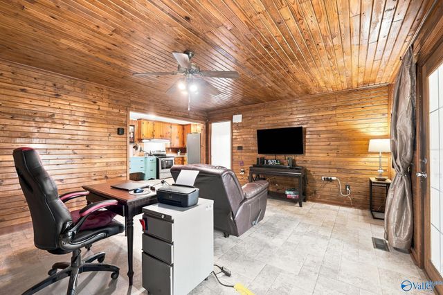 1704 Dianne Street SW, Decatur, AL 35601