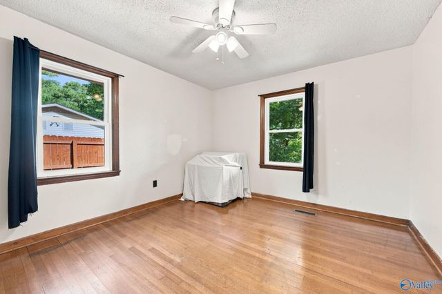 1704 Dianne Street SW, Decatur, AL 35601