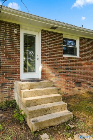 1704 Dianne Street SW, Decatur, AL 35601