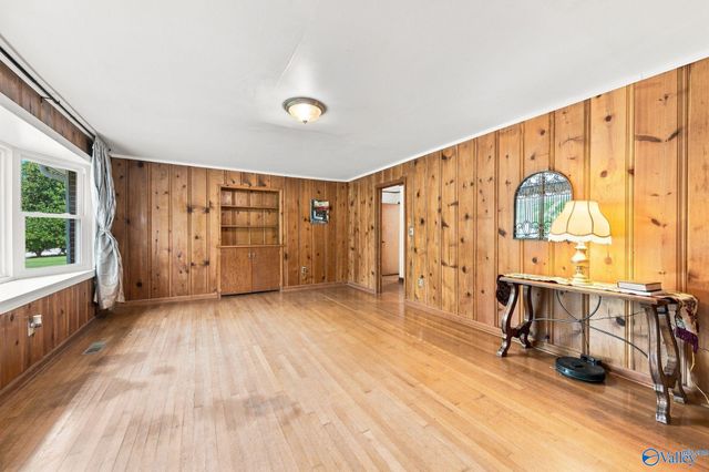 1704 Dianne Street SW, Decatur, AL 35601