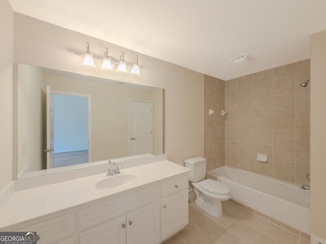 792 Grassmeade Way, Snellville, GA 30078