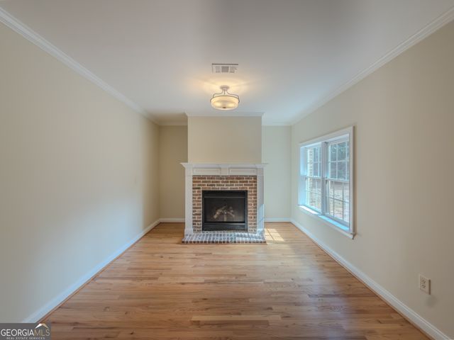 792 Grassmeade Way, Snellville, GA 30078