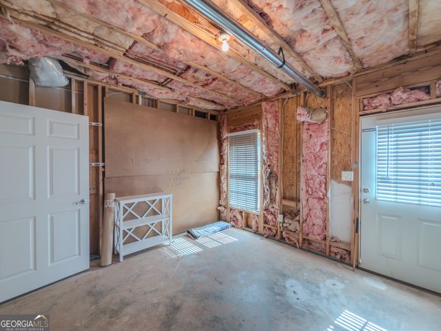 792 Grassmeade Way, Snellville, GA 30078