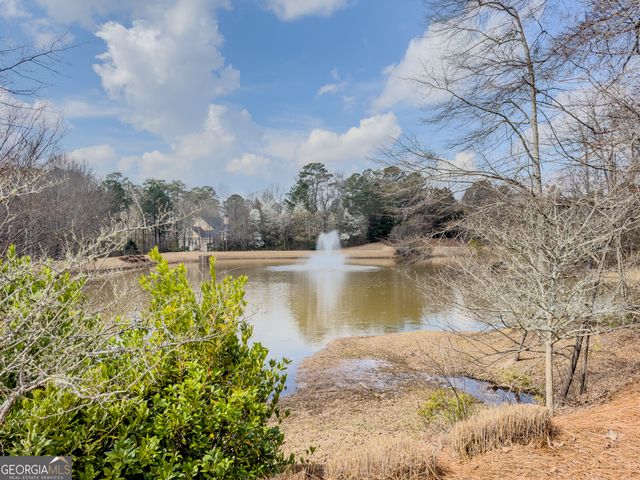 792 Grassmeade Way, Snellville, GA 30078