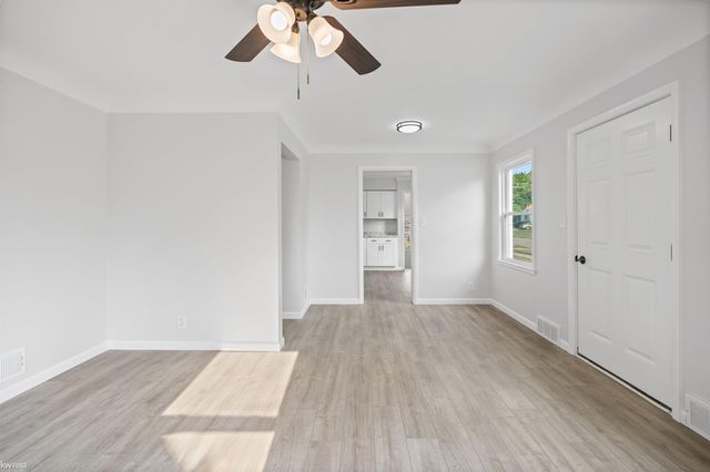 3922 Hogarth Avenue, Flint, MI 48532