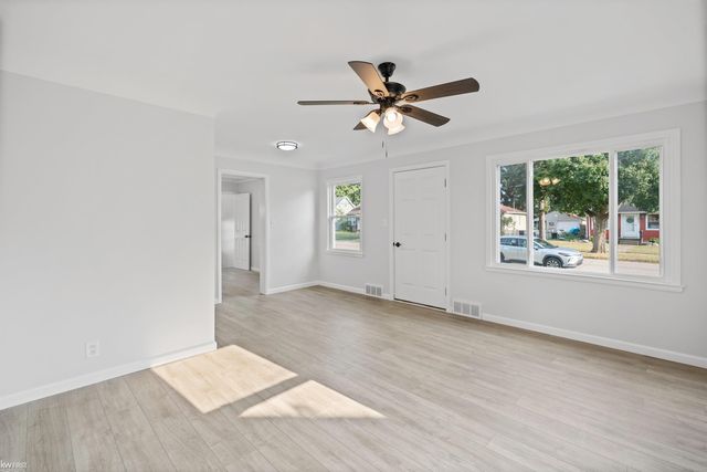 3922 Hogarth Avenue, Flint, MI 48532