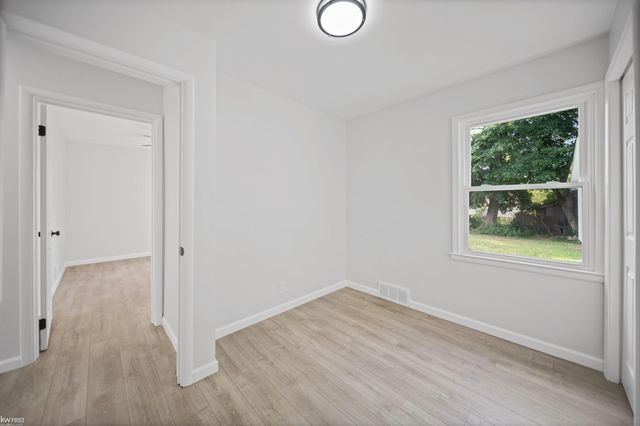 3922 Hogarth Avenue, Flint, MI 48532