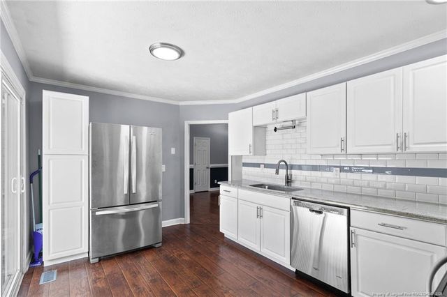 6780 Saint Julian Way, Fayetteville, NC 28314