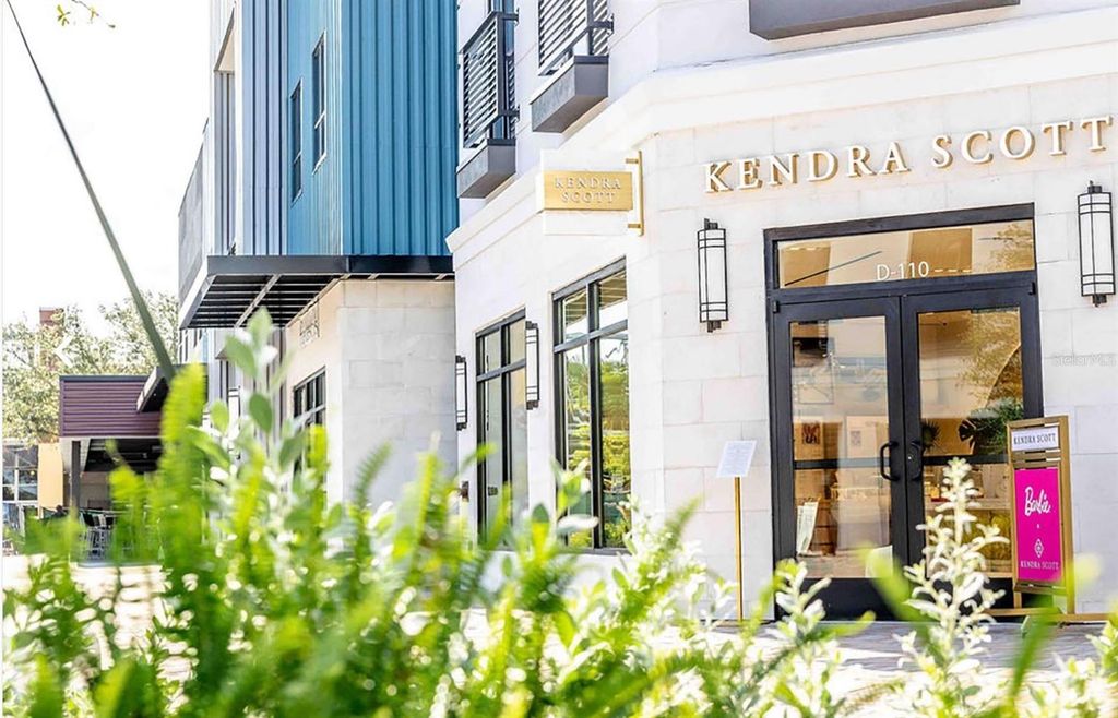 Image 7 of property listing at 3601 MIDIRON DRIVE, Winter Park, FL 32789