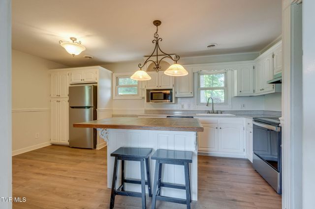 443 Kinkead Avenue, Church Hill, TN 37642