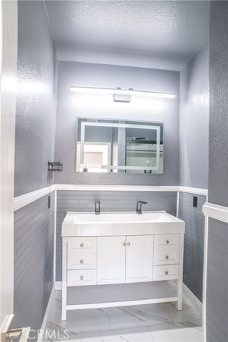 24825 Alexandra Court, Calabasas, CA 91302