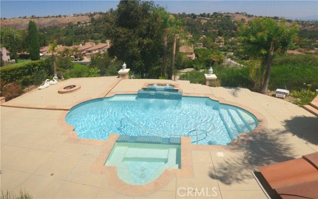 24825 Alexandra Court, Calabasas, CA 91302