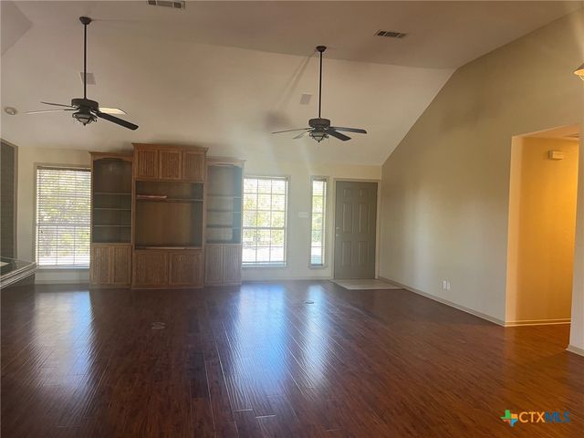 3076 County Road 1045, Lampasas, TX 76550