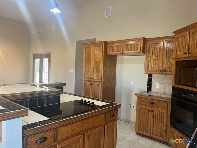 3076 County Road 1045, Lampasas, TX 76550