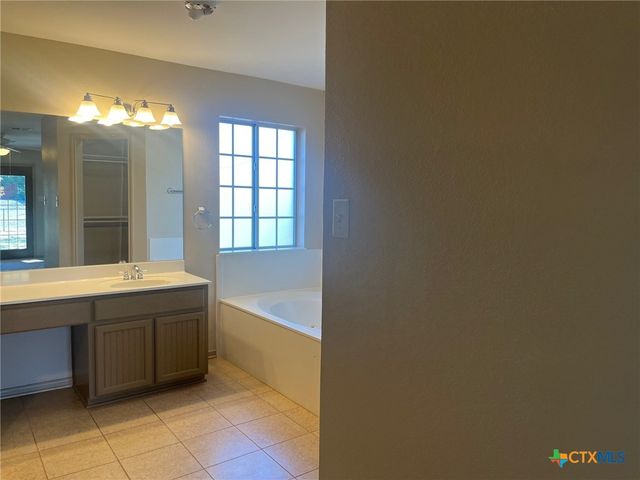 3076 County Road 1045, Lampasas, TX 76550