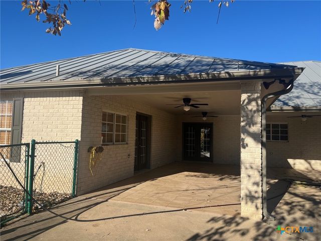 3076 County Road 1045, Lampasas, TX 76550