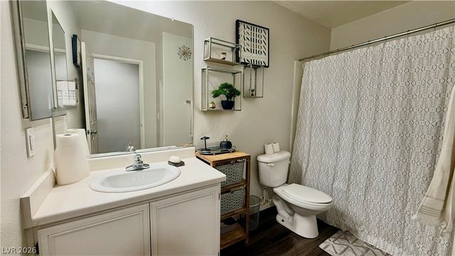 140 Wild Candlenut Court, Las Vegas, NV 89183