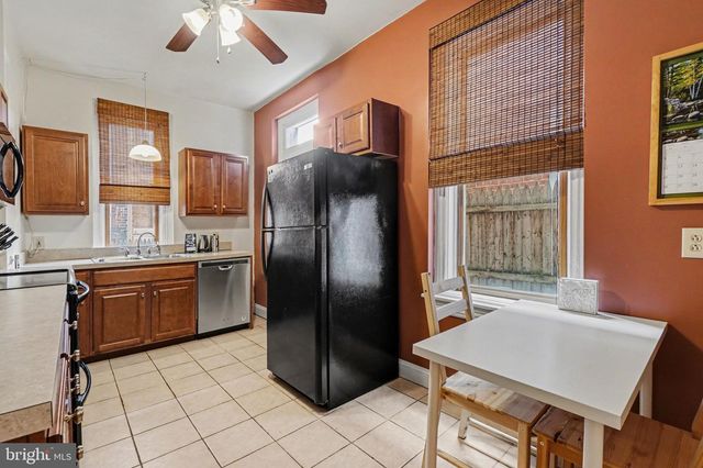 261 DELAWARE ST, Harrisburg, PA 17102