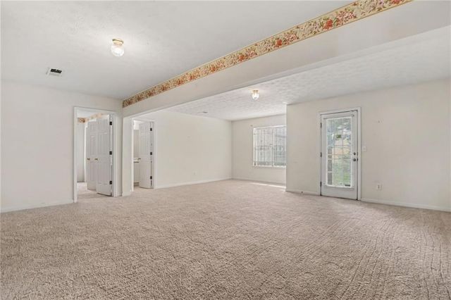 11050 Pebble Brook Court, Hampton, GA 30228