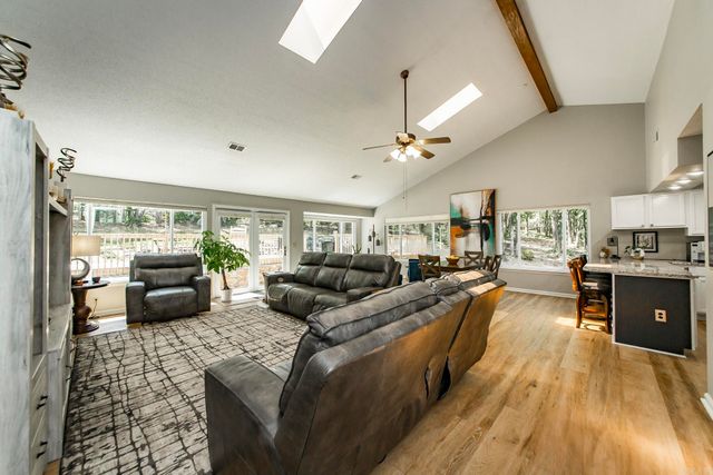 315 Mountain Ranch Dr., Fairfield Bay, AR 72088