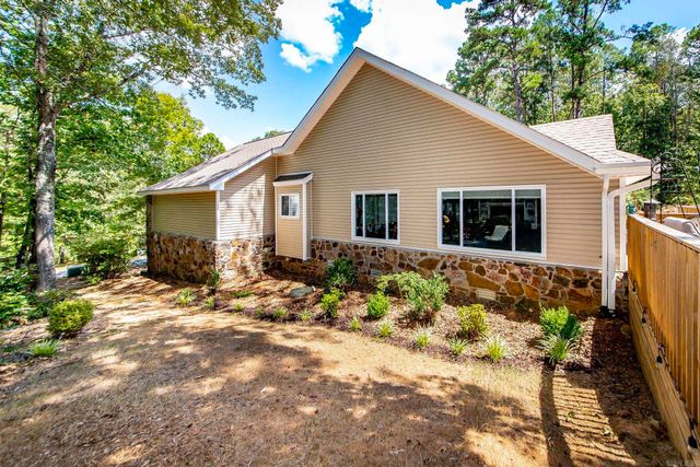 315 Mountain Ranch Dr., Fairfield Bay, AR 72088