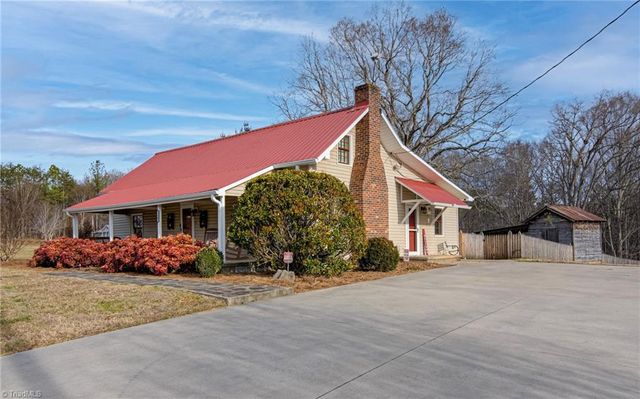 1182 Rosebud Road, Walnut Cove, NC 27052