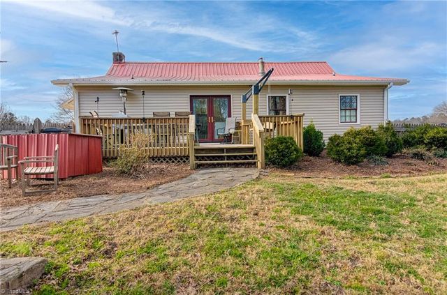 1182 Rosebud Road, Walnut Cove, NC 27052