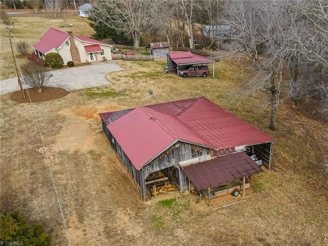 1182 Rosebud Road, Walnut Cove, NC 27052