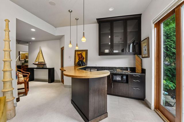 745 Rice Street E, Wayzata, MN 55391