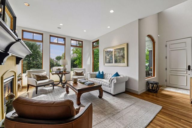745 Rice Street E, Wayzata, MN 55391