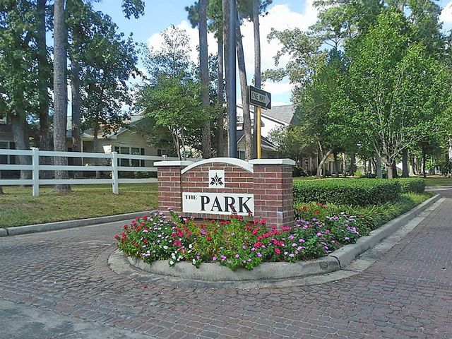 26885 Kings Park Hollow Drive, Kingwood, TX 77339