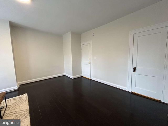 3217 SHANNON DR, Baltimore, MD 21213