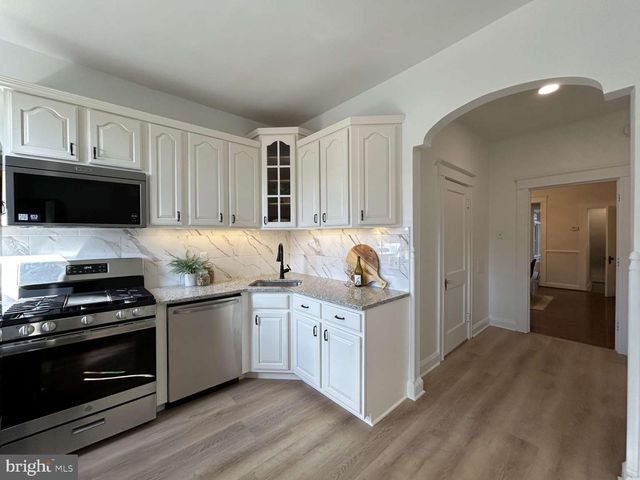 3217 SHANNON DR, Baltimore, MD 21213