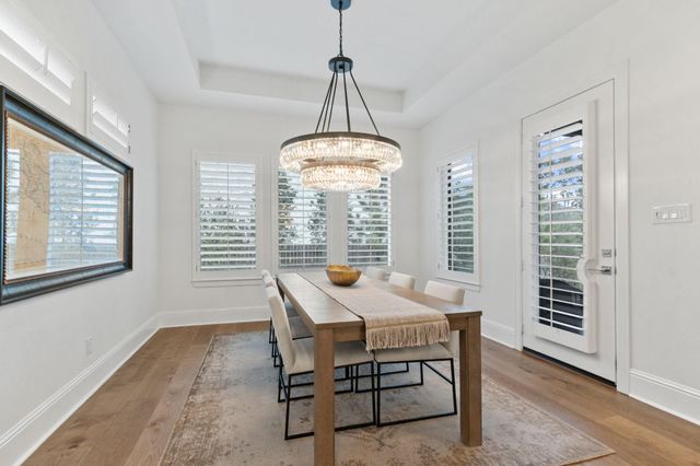 902 Falcon Hollow Lane, Pinehurst, TX 77362