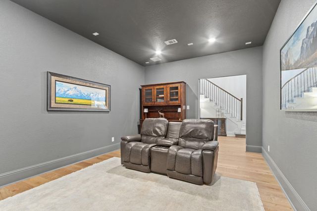 902 Falcon Hollow Lane, Pinehurst, TX 77362