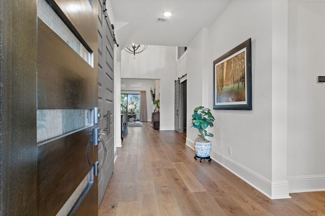 902 Falcon Hollow Lane, Pinehurst, TX 77362