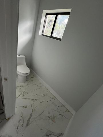 4117 NW 79th Avenue, Coral Springs, FL 33065