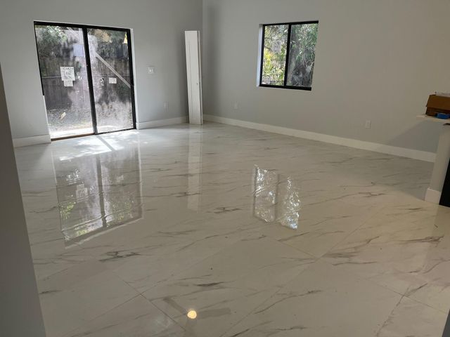 4117 NW 79th Avenue, Coral Springs, FL 33065