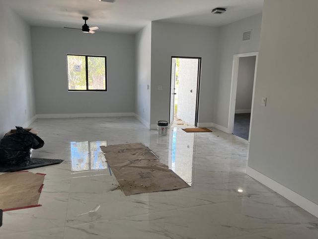 4117 NW 79th Avenue, Coral Springs, FL 33065