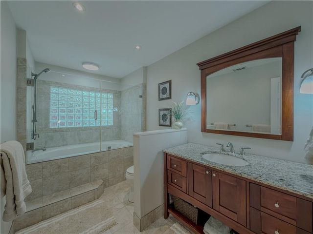 733 Ridgeview Drive SW, Lilburn, GA 30047