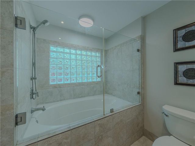 733 Ridgeview Drive SW, Lilburn, GA 30047