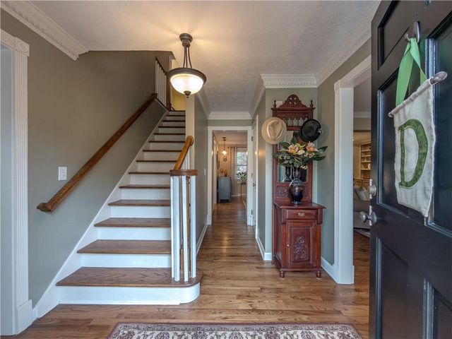 733 Ridgeview Drive SW, Lilburn, GA 30047