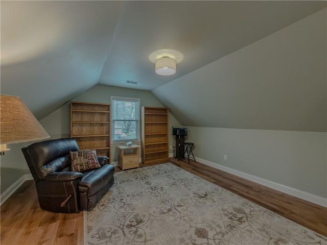 733 Ridgeview Drive SW, Lilburn, GA 30047