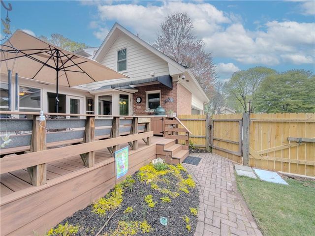 733 Ridgeview Drive SW, Lilburn, GA 30047