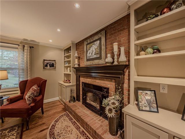 733 Ridgeview Drive SW, Lilburn, GA 30047