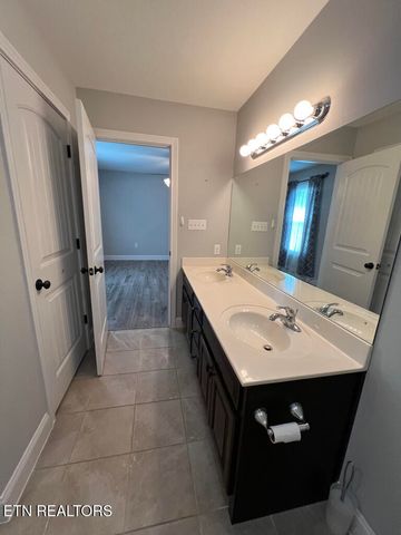 198 Altina Circle, New Tazewell, TN 37825