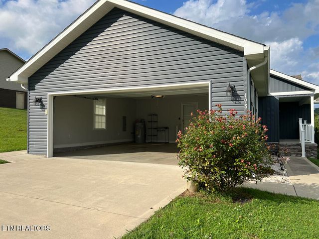 198 Altina Circle, New Tazewell, TN 37825
