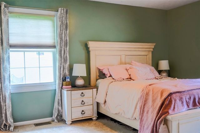 267 High Point Circle, Tallmadge, OH 44278