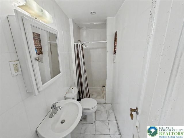 1245 East 3rd Street, Bethlehem City, PA 18015