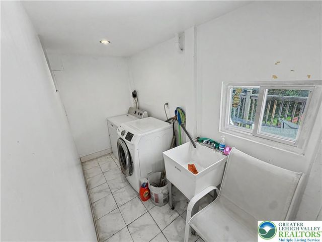 1245 East 3rd Street, Bethlehem City, PA 18015